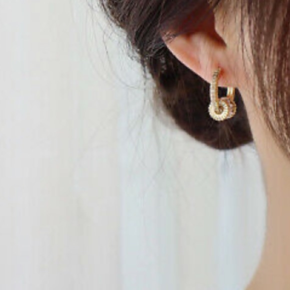 Jewelry - New 18k gold plated earrings